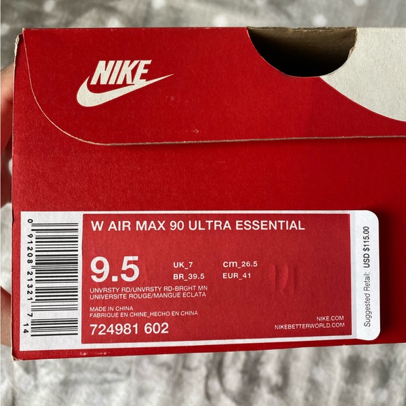 Women’s Air Max 90 Ultra Essential. - Picture 2 of 16